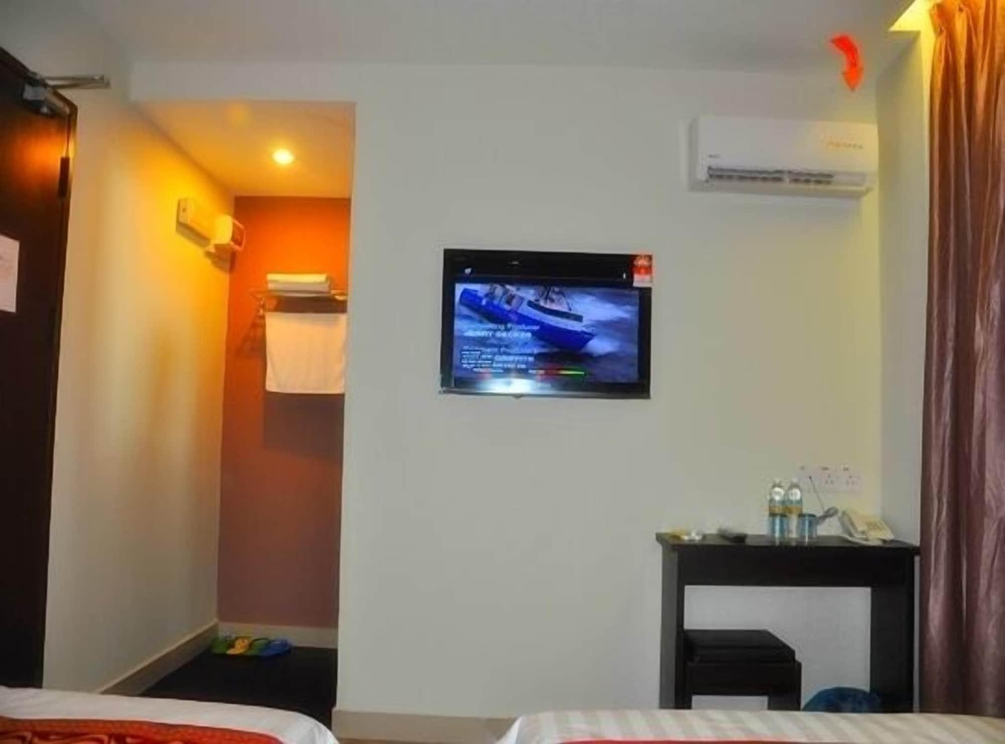 Goldenhill Hotel Kota Kinabalu Esterno foto