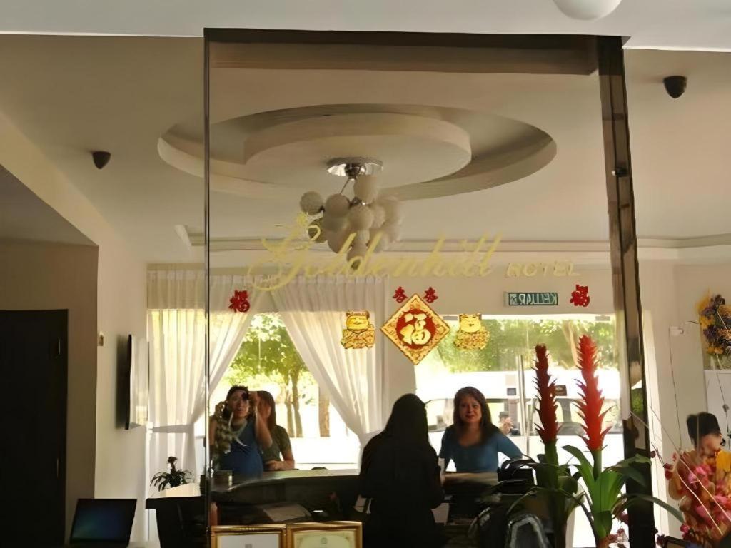 Goldenhill Hotel Kota Kinabalu Esterno foto