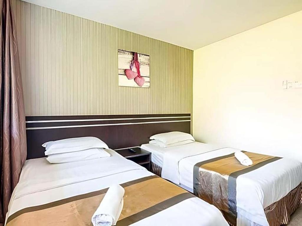 Goldenhill Hotel Kota Kinabalu Esterno foto