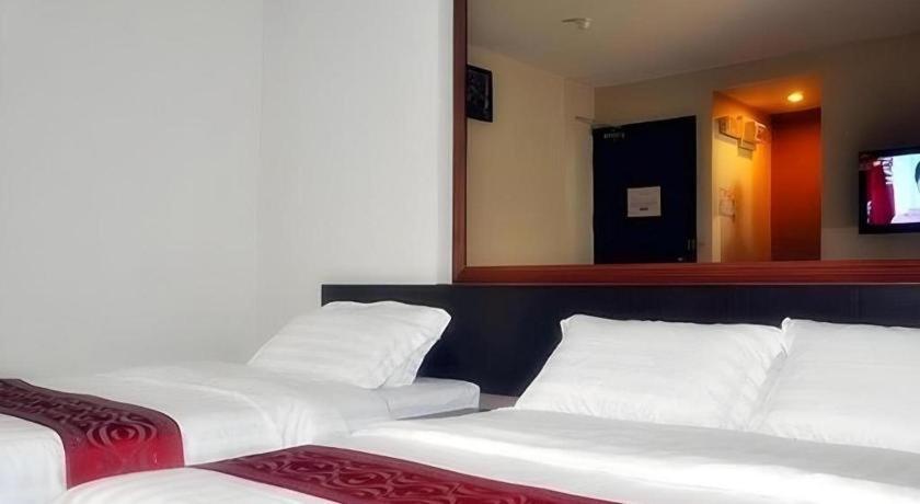 Goldenhill Hotel Kota Kinabalu Esterno foto