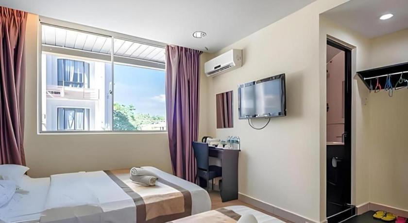 Goldenhill Hotel Kota Kinabalu Esterno foto